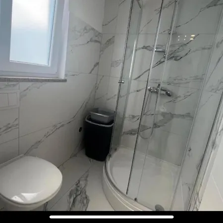 Apartment Db *