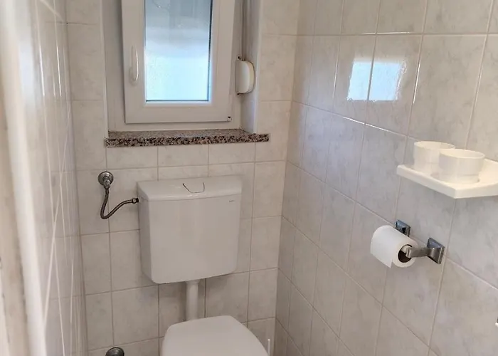 Db דירה מדולין